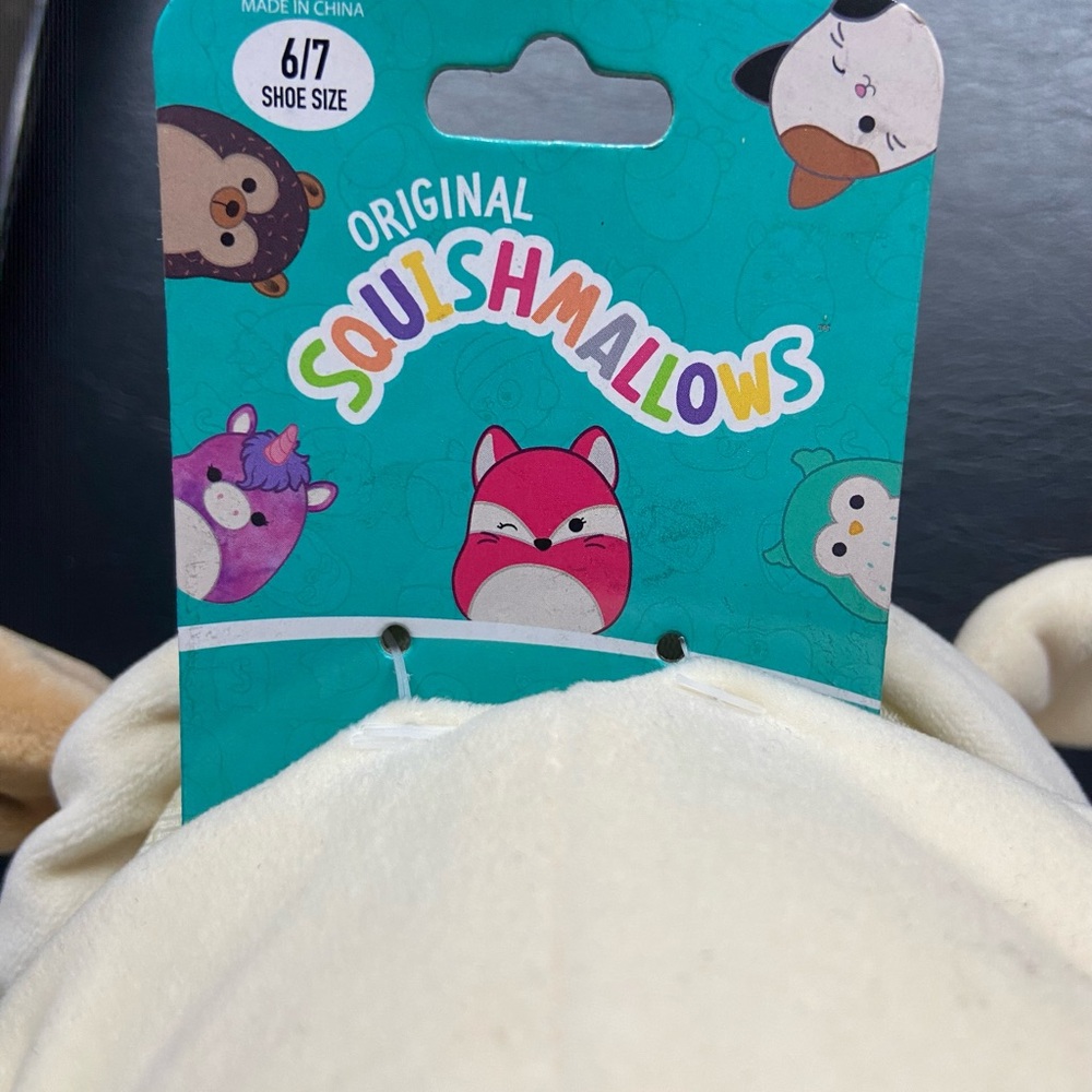 SQUISHMELLOW Slippers ! - Picture 4 of 4